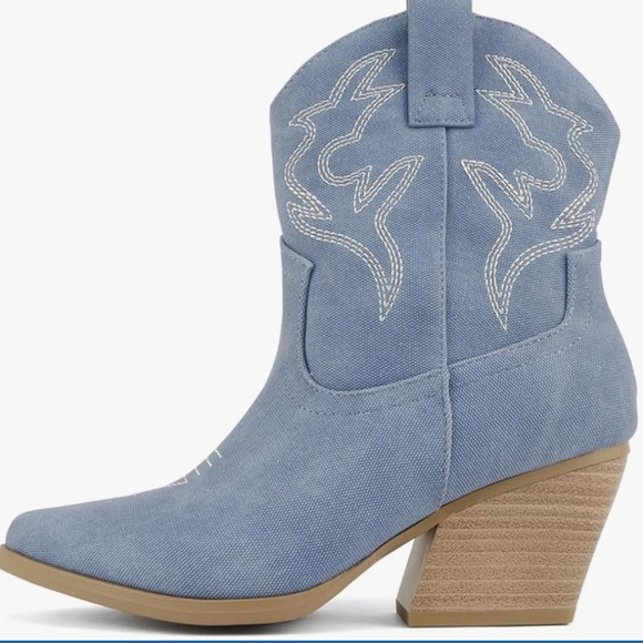 NWT: Women Western Bootie Pointe Toe with Low Heel  - In Blue Denim Nubuck - 11 - Picture 1 of 5
